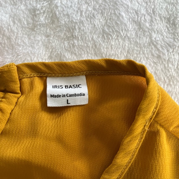 Mustard yellow blouse - Picture 6 of 9